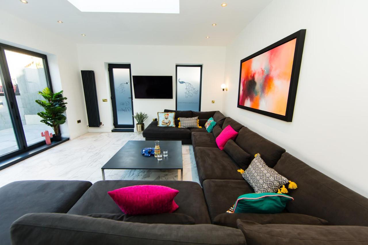 Rounton Villa By Maison Parfaite - Hot Tub - Sea Views - Parking โรบินฮูดส์เบย์ ภายนอก รูปภาพ