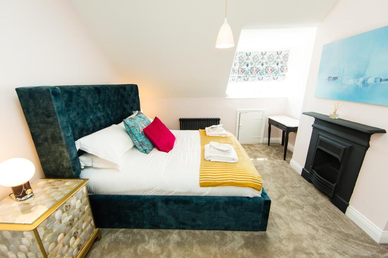 Rounton Villa By Maison Parfaite - Hot Tub - Sea Views - Parking โรบินฮูดส์เบย์ ภายนอก รูปภาพ